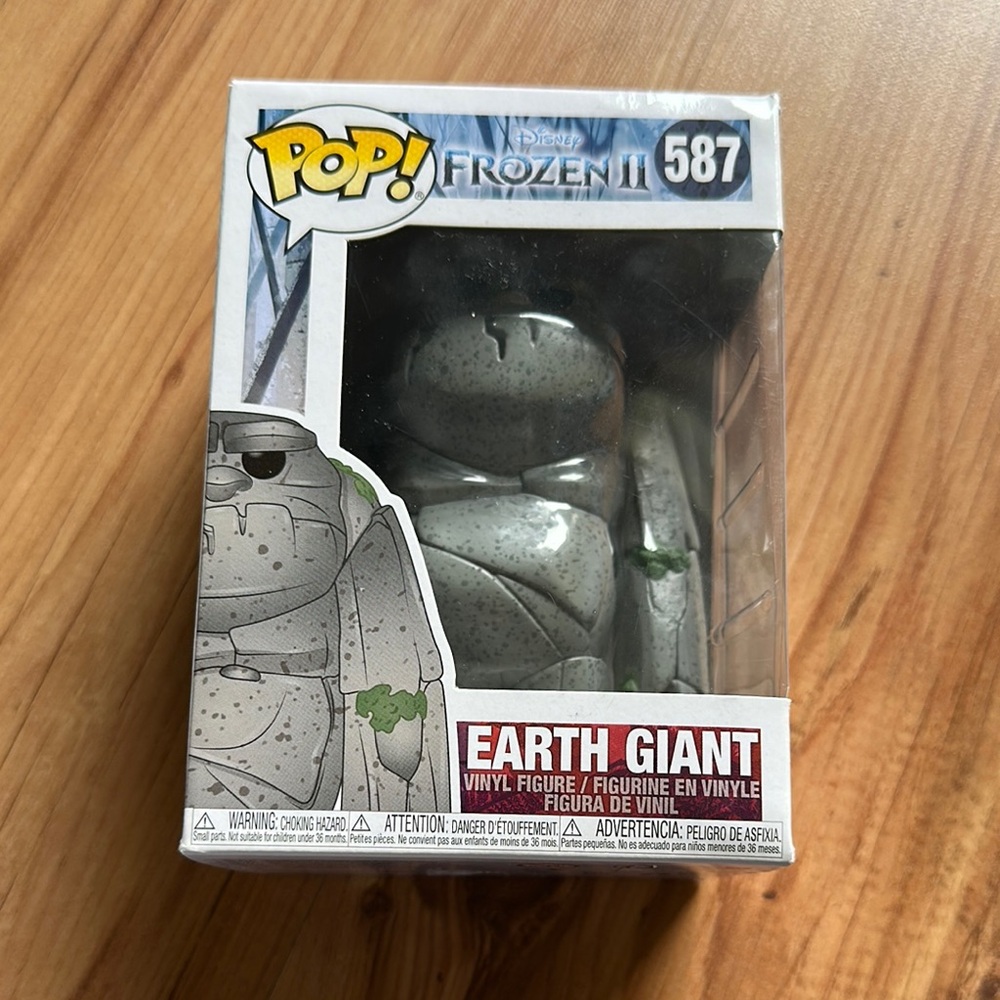 Funko Frozen II‎ Earth Giant Gray Vinyl Figure